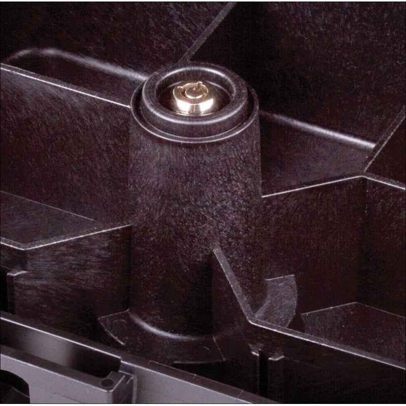 6620LB Secure-Lock Case with One Compartment Core and Tall Axle Lockdown Feature – Lockdown Close-up View