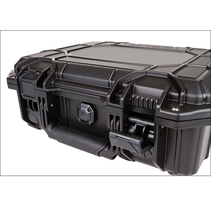 AS1209 Atlas 12 - close-up of latches and handle
